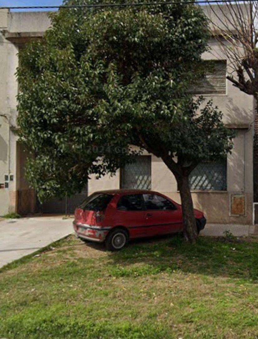 Foto de VENTA CASA A RECICLAR BERNAL OESTE, imagen 2