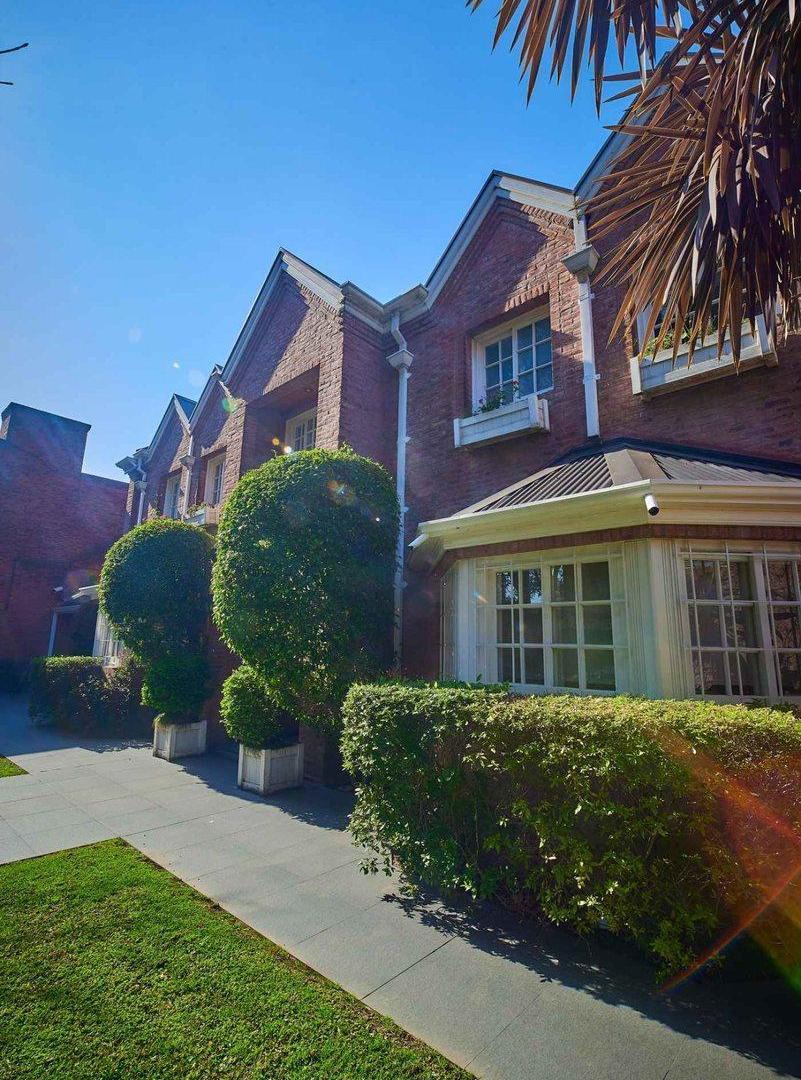 Foto de CASA 7 AMBIENTES PILETA Y COCHERA EN QUILMES VENTA, imagen 2