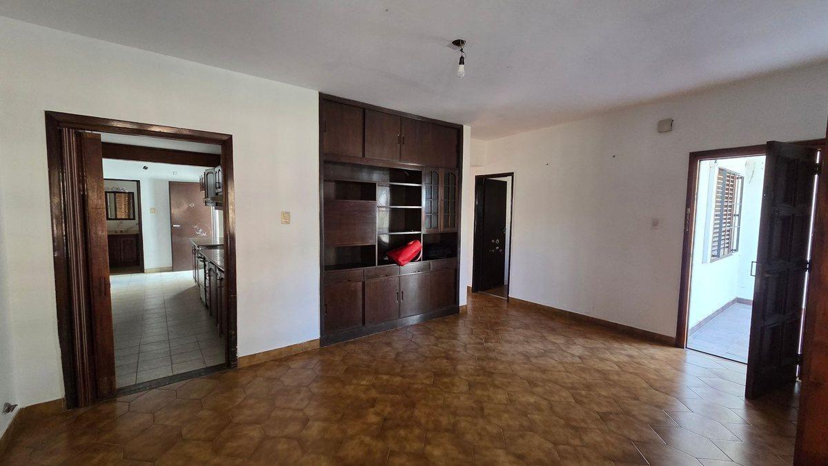Foto de VENTA PH TIPO CASA 4 AMB DON BOSCO COCHERA QUILMES, imagen 2