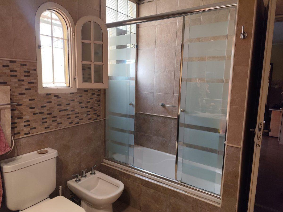 Foto de CASA 4 AMBIENTES EN VENTA – BERNAL ESTE APTO CRED, imagen 4