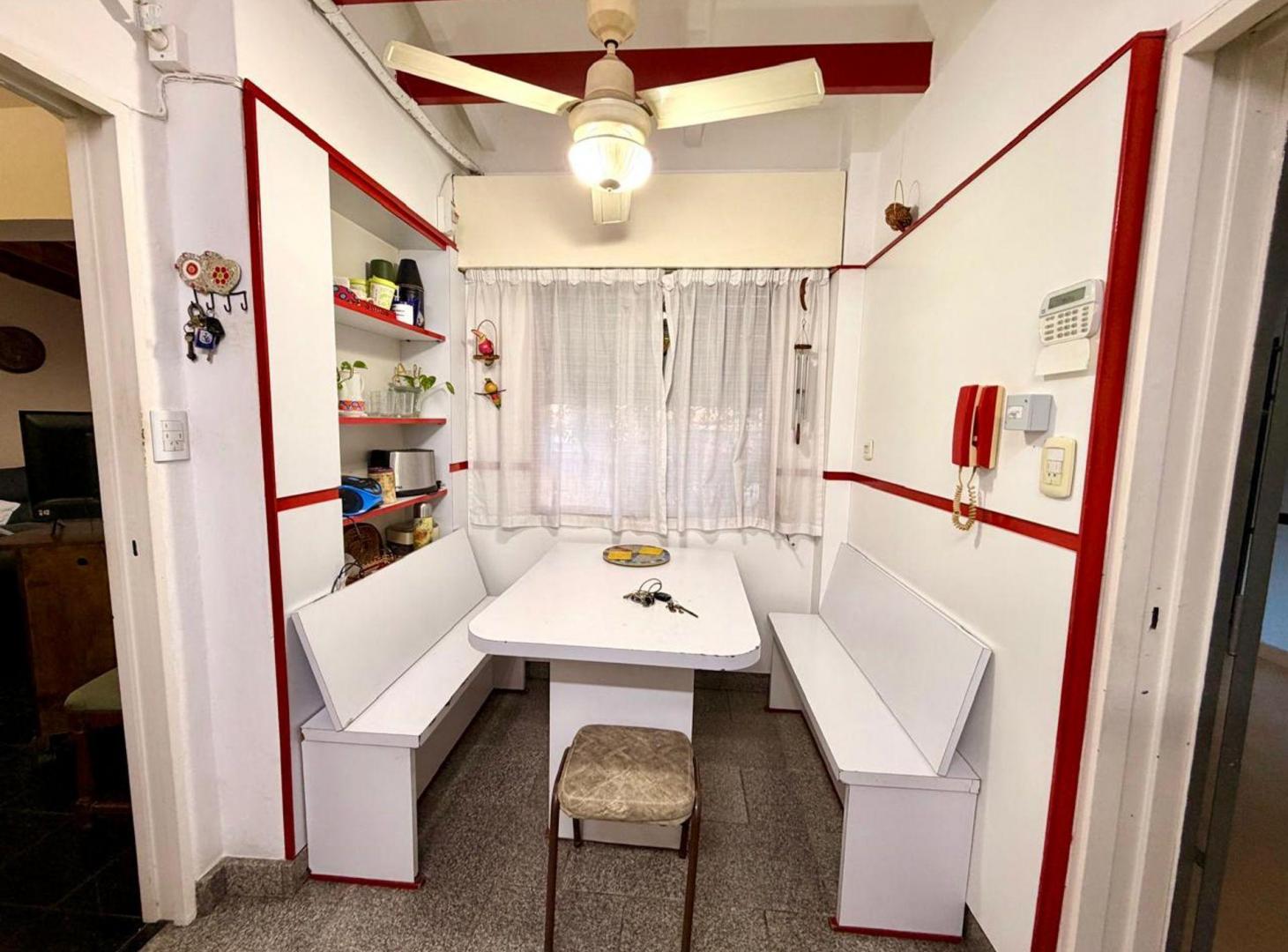 Foto de VENTA CASA 4 AMBIENTES QUILMES OESTE., imagen 5