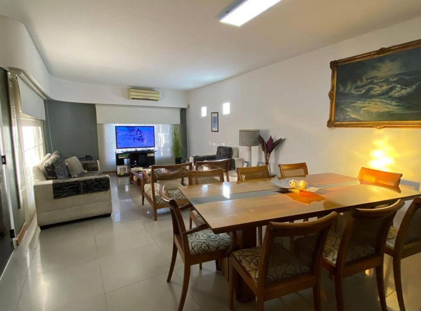 Foto de VENTA CASA 4 AMB. PATIO Y COCHERA. DON BOSCO, imagen 1