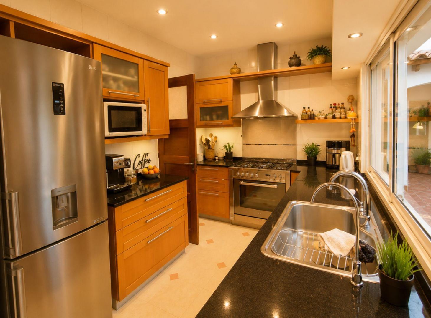 Foto de VENTA CASA 5 AMBIENTE BERNAL, imagen 2