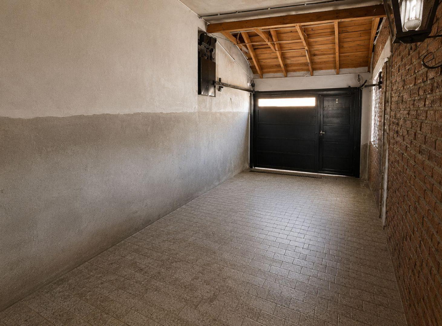 Foto de CASA 4 AMBIENTES EN QUILMES OESTE EN VENTA, imagen 2