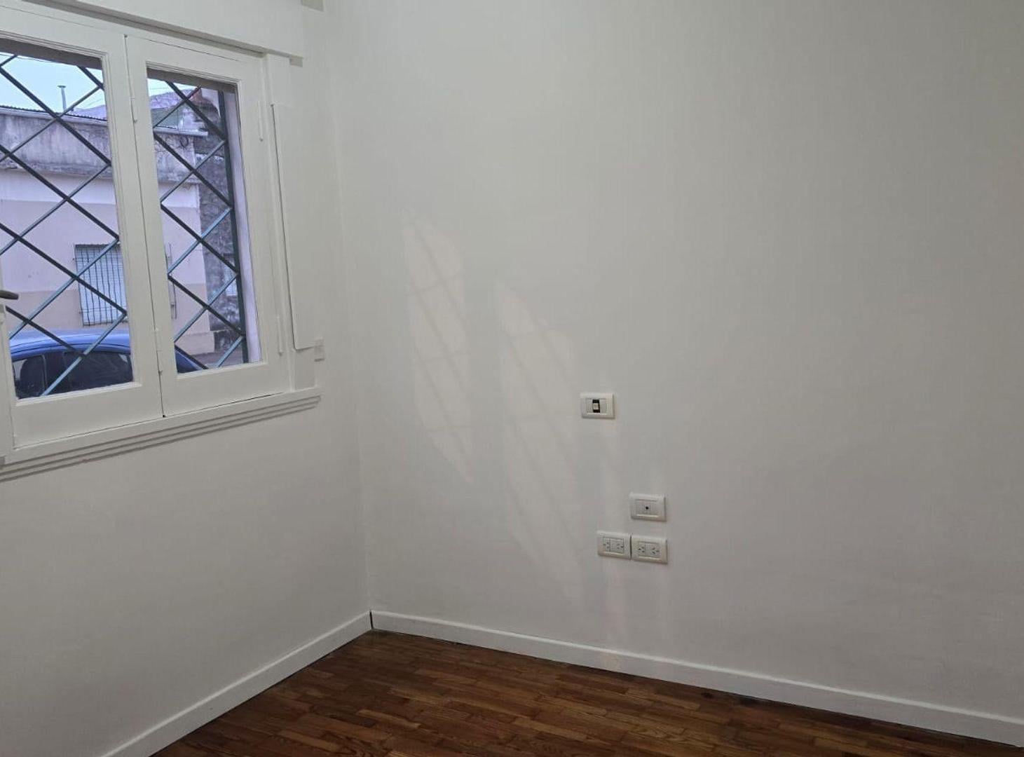 Foto de ALQUILER CASA 3 AMBIENTES EN QUILMES, imagen 2