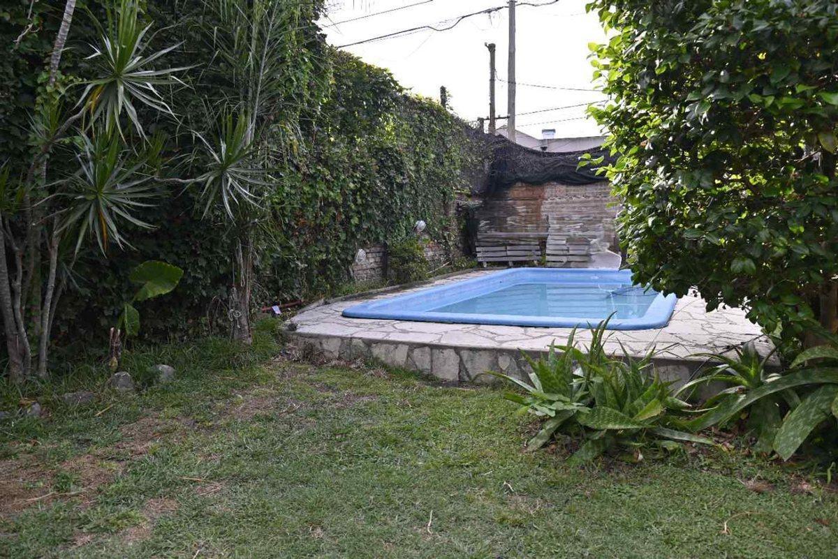 Foto de Casa 5 Ambientes con Garaje en Bernal en Venta, imagen 3