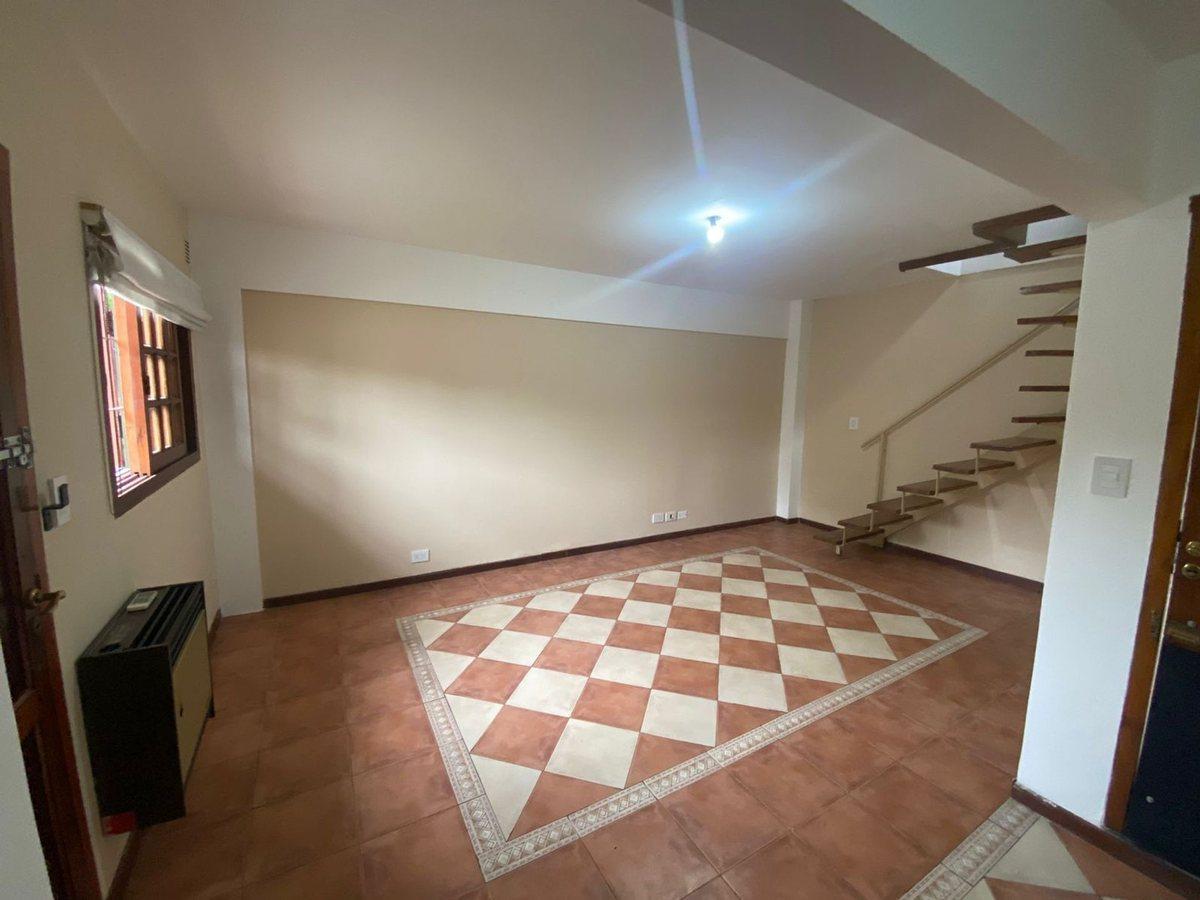 Foto de CASA DUPLEX 3 AMBIENTES CON COCHERA EZPELETA, imagen 2