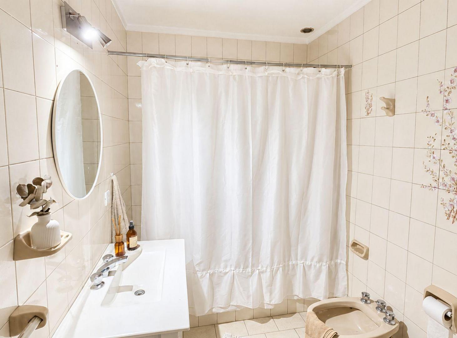 Foto de VENTA CASA 3AMB COCHERA QUINCHO JARDÍN QUILMES O, imagen 2