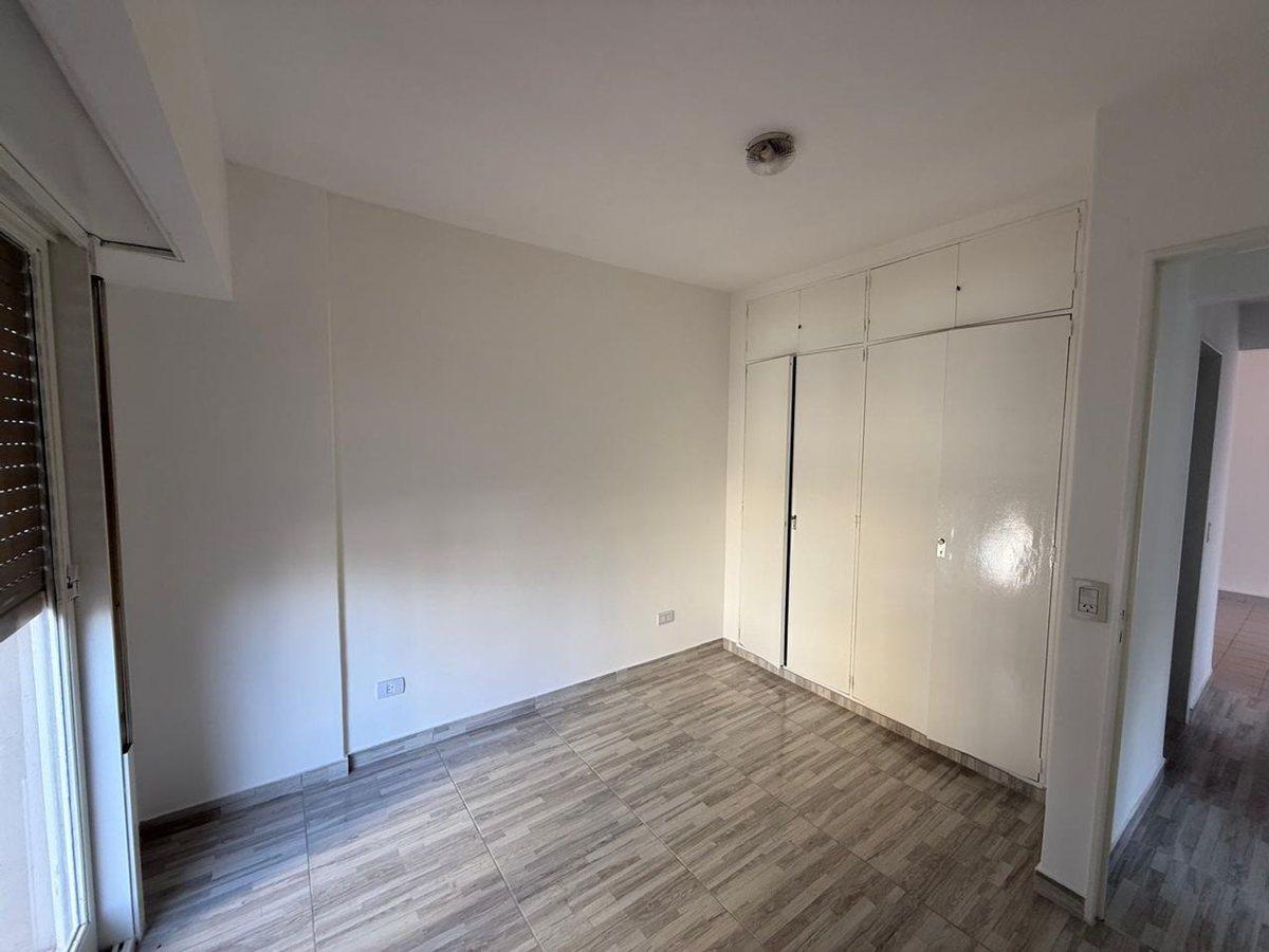 Foto de VENTA DEPARTAMENTO 3 AMBIENTES EN QUILMES CENTRO, imagen 3