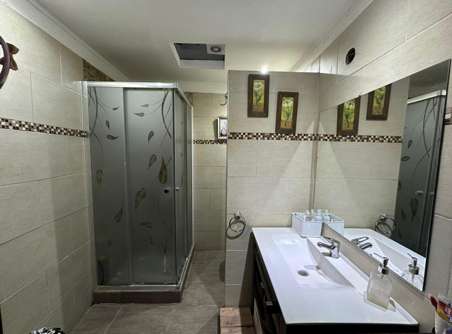 Foto de VENTA CASA 4 AMBIENTES EN BERAZATEGUI, imagen 3