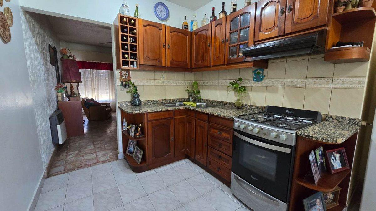 Foto de VENTA CASA 3 AMB CON COCHERA Y JARDIN EZPELETA, imagen 1