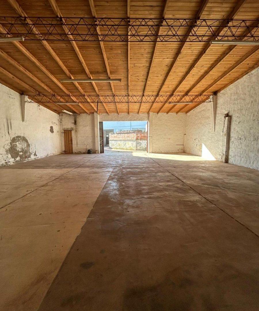 Foto de VENTA GALPON DE 118 M2 EN CHASCOMUS, imagen 2