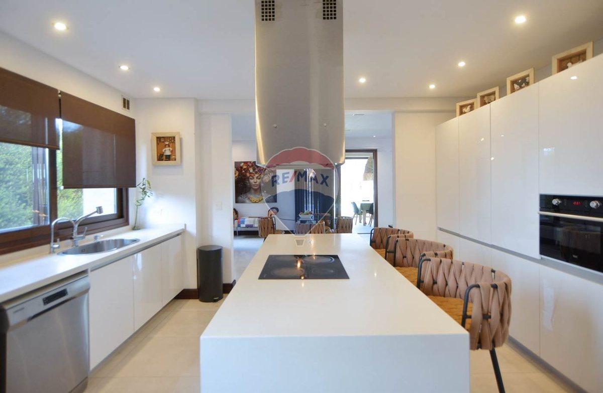 Foto de VENTA CASA 5 AMB PISCINA, QUINCHO EN NUEVO QUILMES, imagen 5