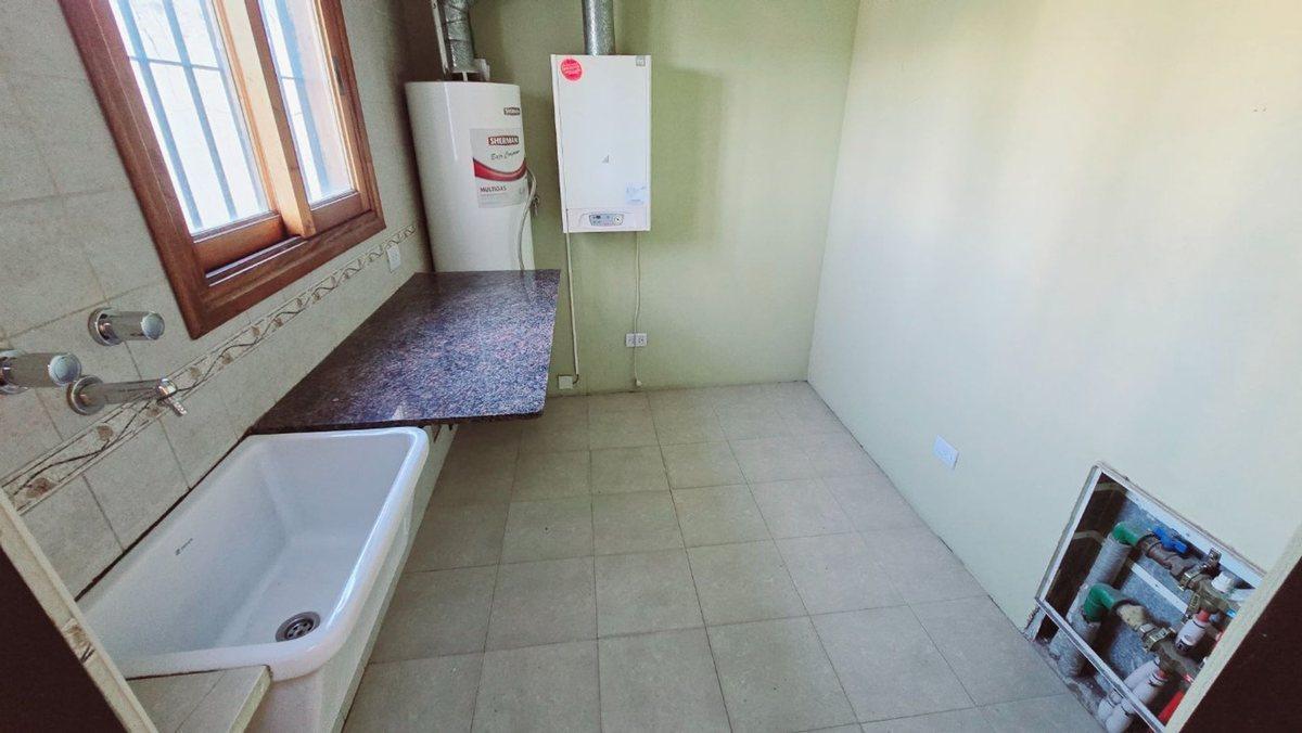 Foto de VENTA CASA 3 AMB. 2 PLANTAS GRAN PARQUE QUILMES, imagen 5