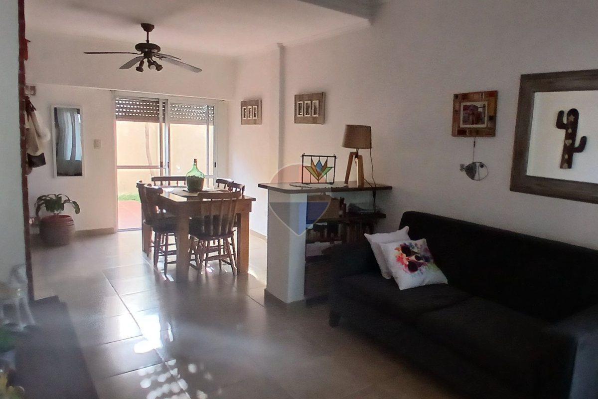 Foto de Venta PH 3 amb. con Garage, Patio y Parrilla Wilde, imagen 1