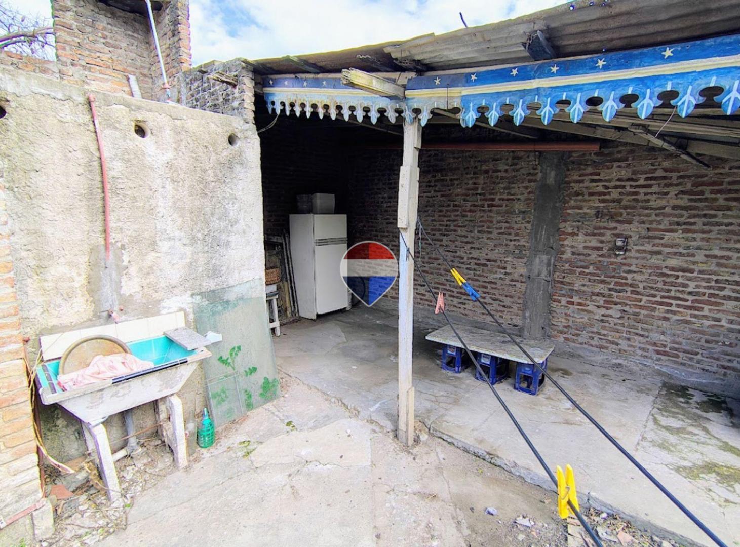 Foto de VENTA CASA 3 AMB. FONDO LIBRE GARAGE BERAZATEGUI, imagen 4