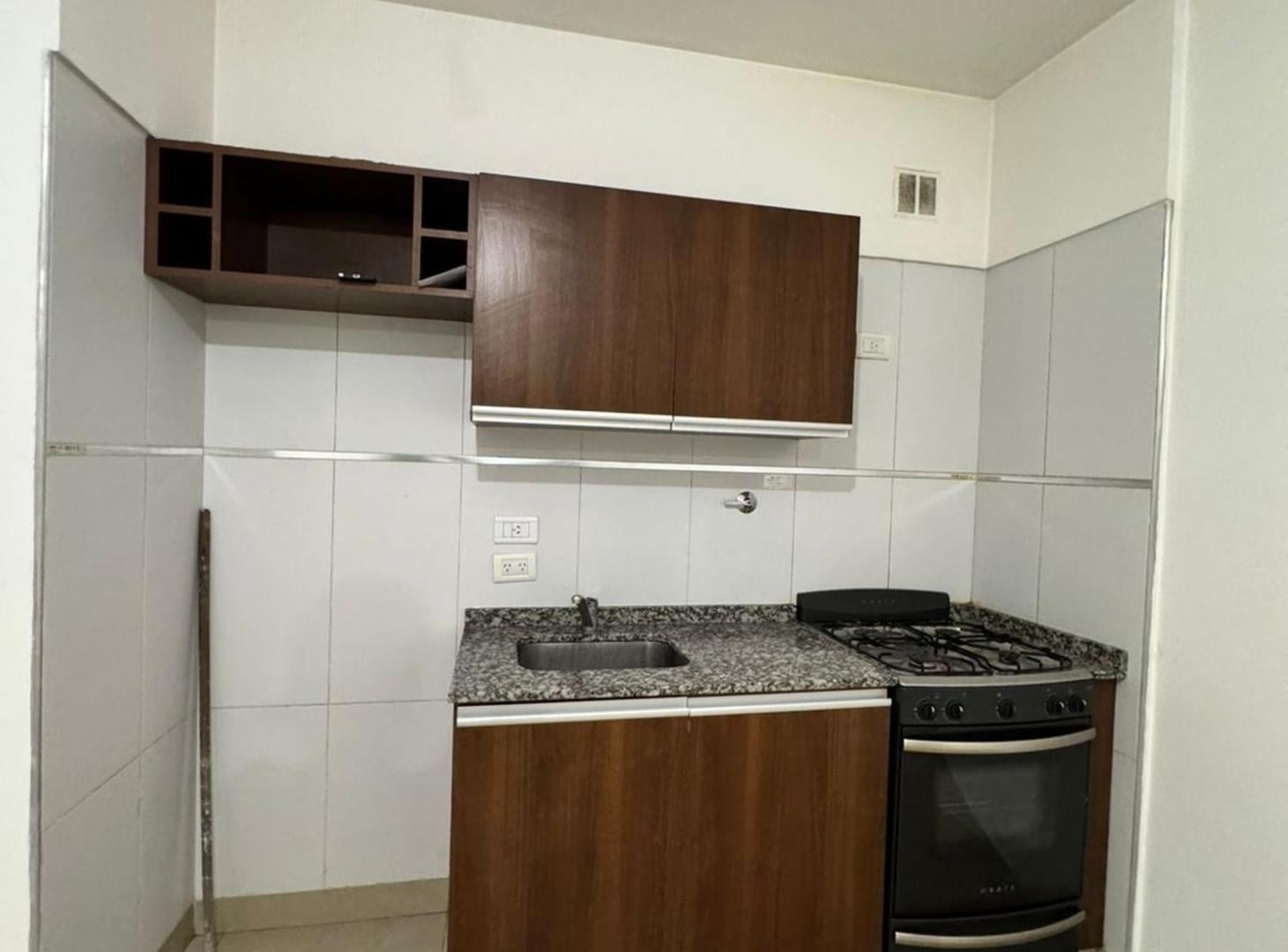 Foto de ALQUILER MONOAMBIENTE CON BALCON TERRAZA EN VARELA, imagen 3