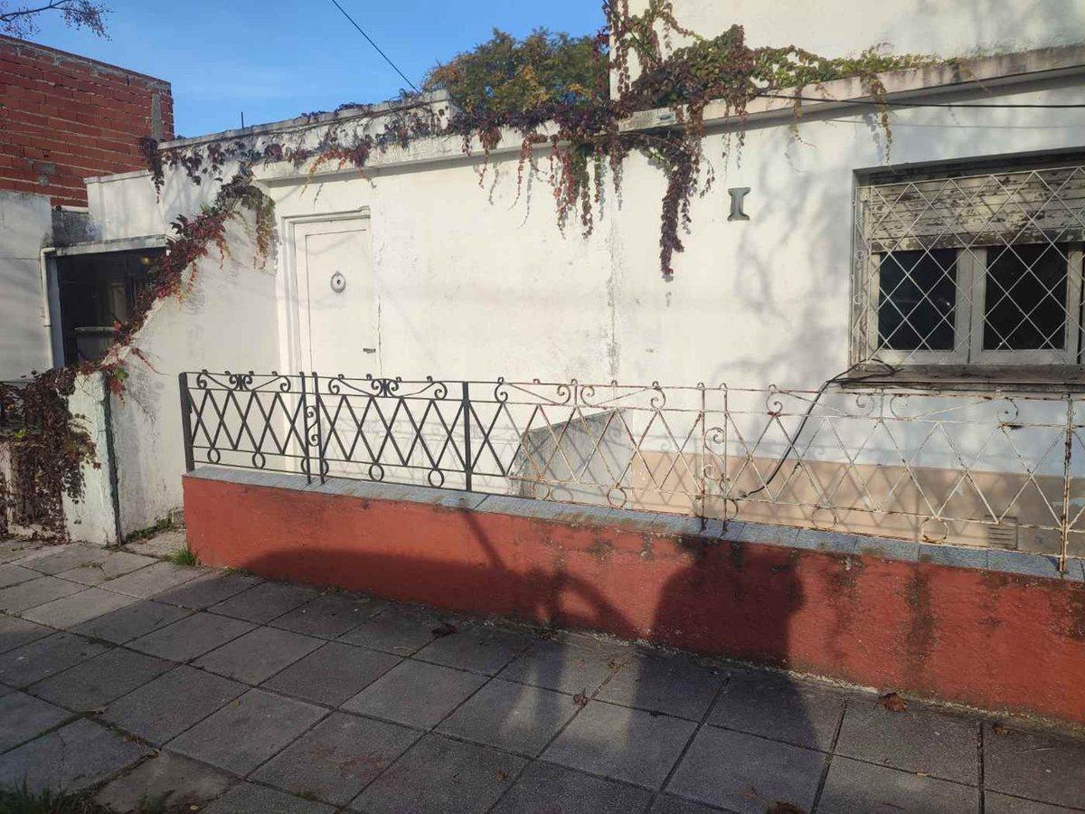 Foto de VENTA BLOQUE DE 3 PH EN QUILMES OESTE A RECICLAR, imagen 5