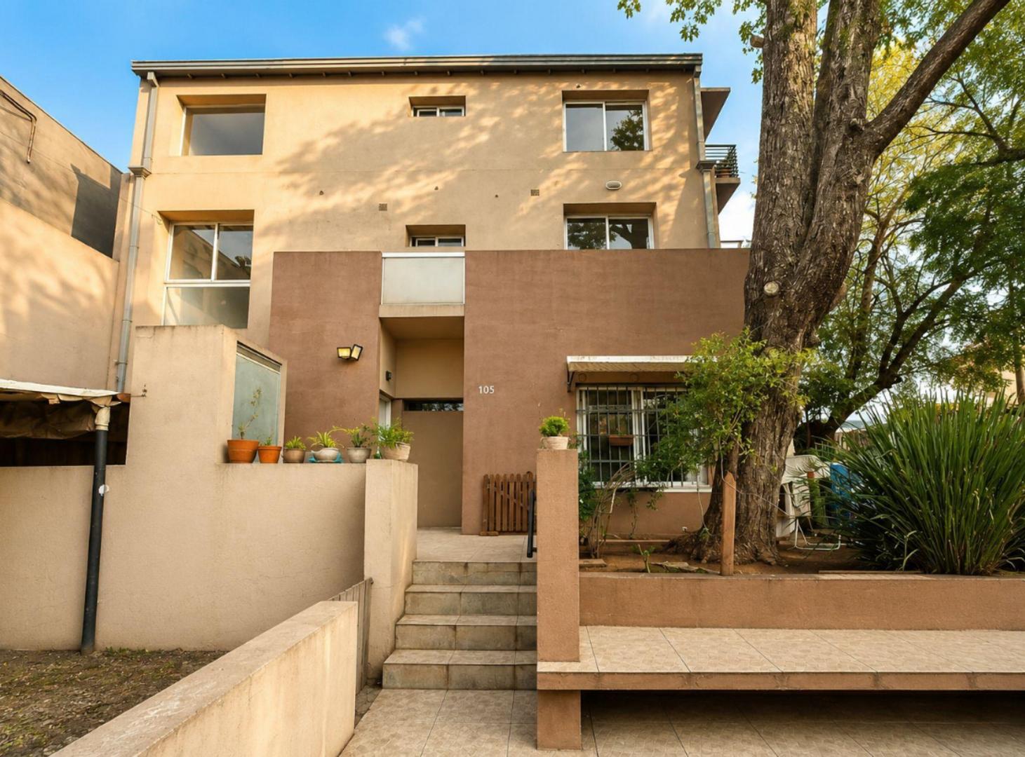 Foto de VENTA DEPTO DÚPLEX 2 AMB QUILMES OPORTUNIDAD, imagen 1