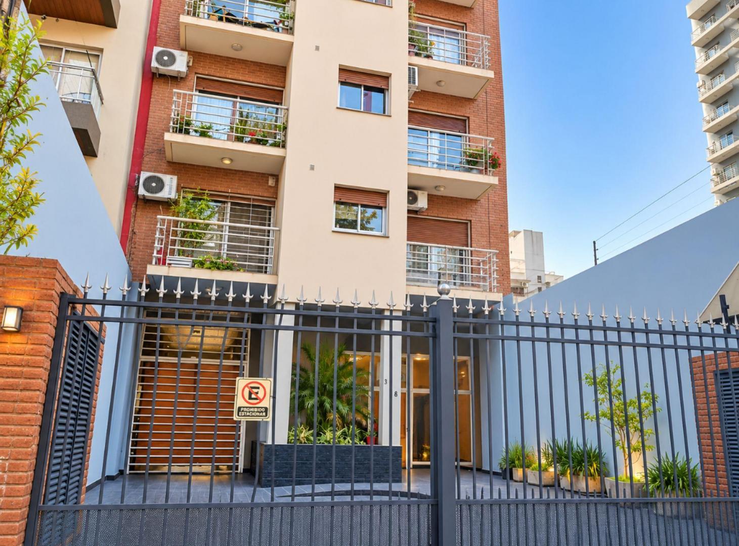 Foto de VENTA DEPTO 3 AMB CON COCHERA QUILMES CENTRO, imagen 2