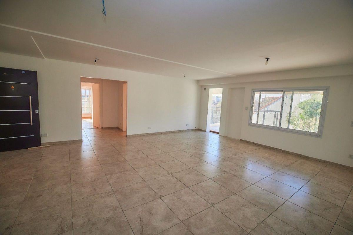 Foto de DEPARTAMENTO 3 AMB COCHERA PISCINA QUILMES VENTA, imagen 1