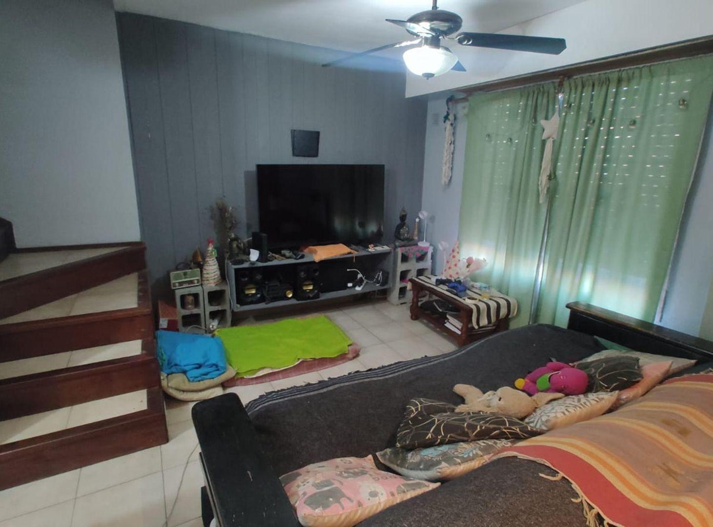 Foto de VENTA DEPTO DUPLEX 4 AMB PATIO COCHERA QUILMES, imagen 4
