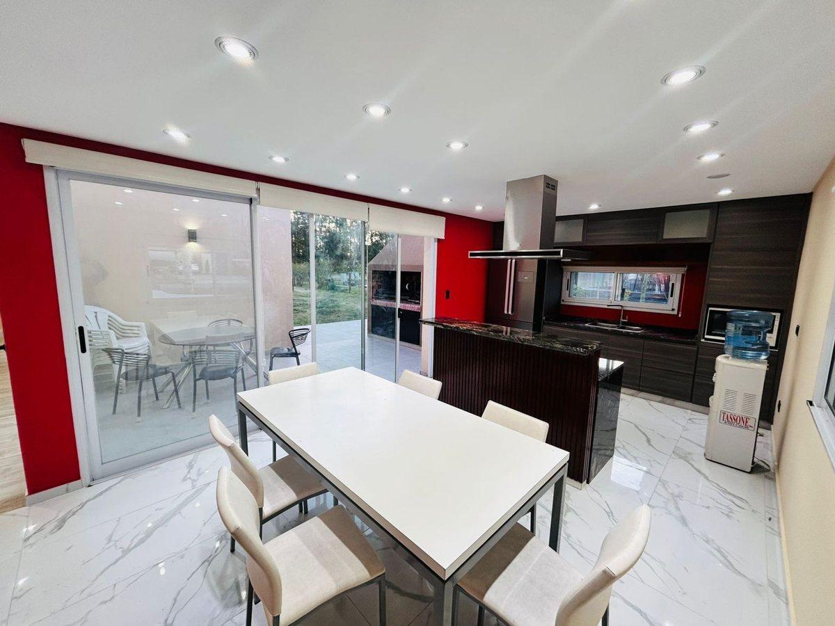 Foto de VENTA ALQUILER CASA EN HARAS DEL SUR 2, imagen 3