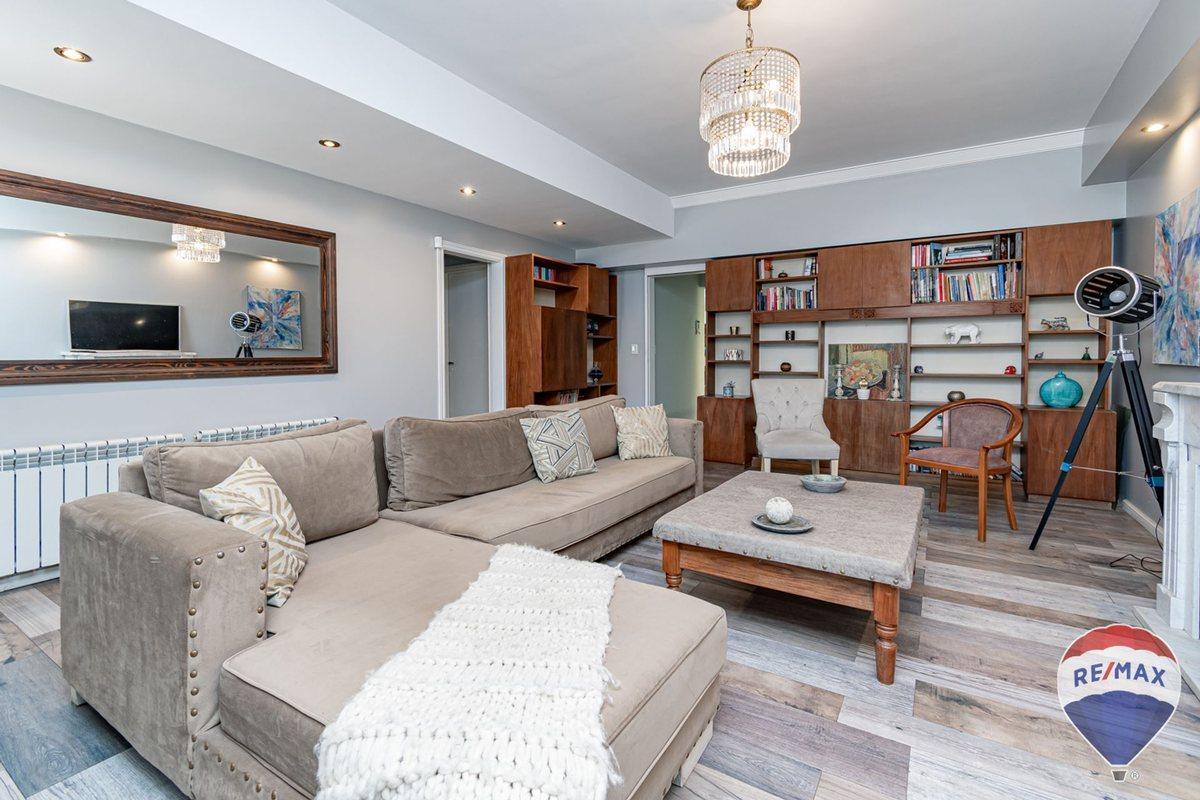 Foto de Casa Venta Bernal Centro 5 amb piscina jardin, imagen 3