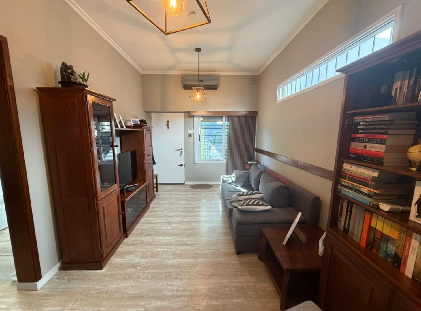 Foto de VENTA CASA 3 AMB CON COCHERA Y PISCINA, QUILMES, imagen 4