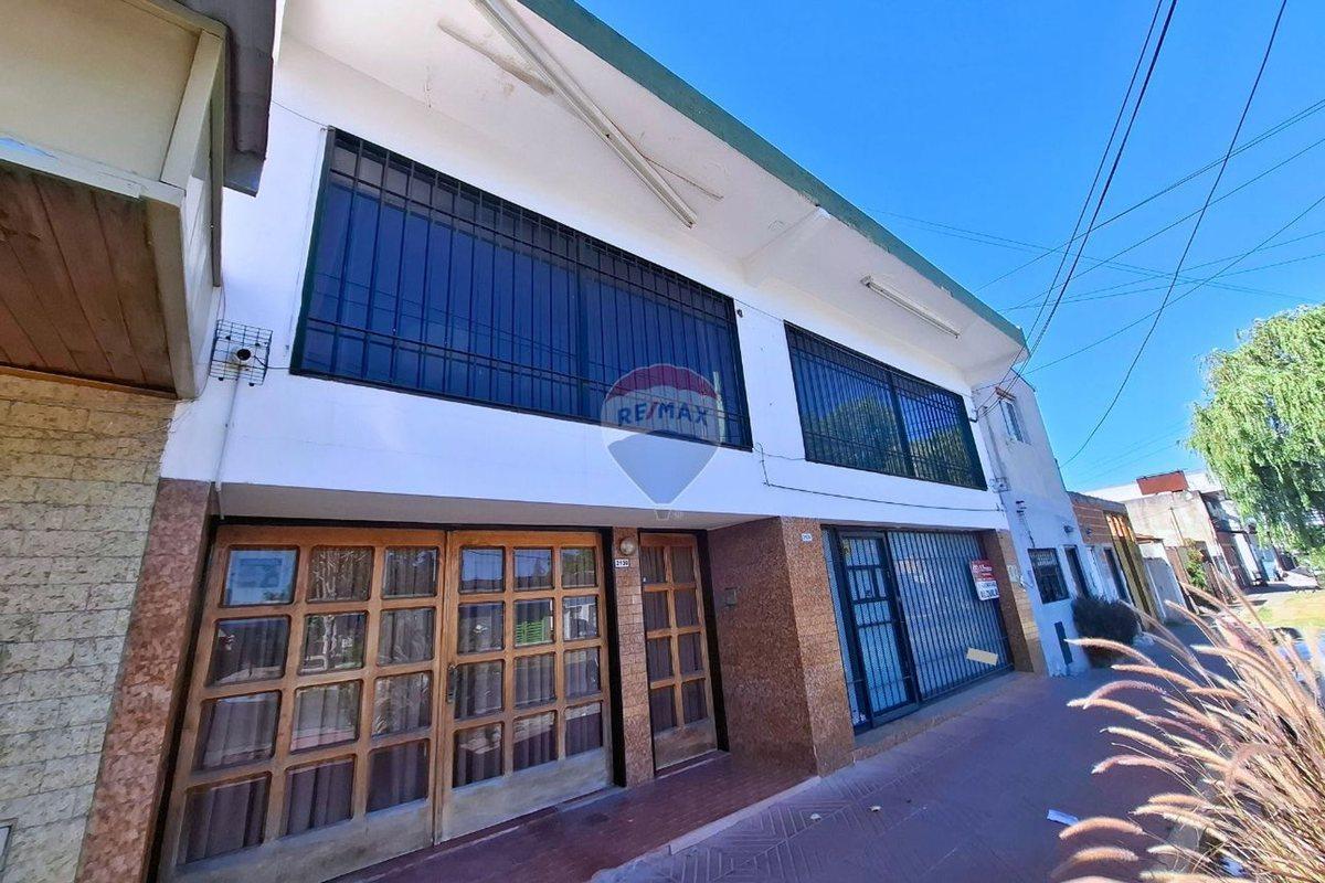 Foto de VENTA CASA 4 AMB C/PILETA Y LOCAL QUILMES OESTE, imagen 5