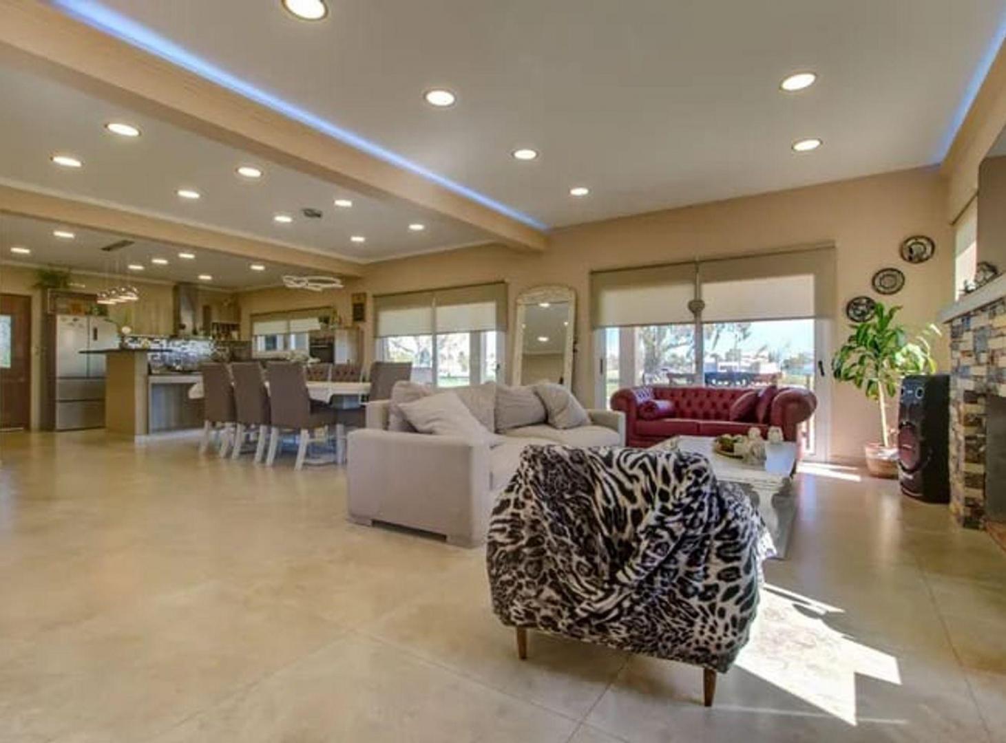 Foto de ALQUILER CASA 5 AMB CON PISCINA BARRIO ''AREA 60'', imagen 4