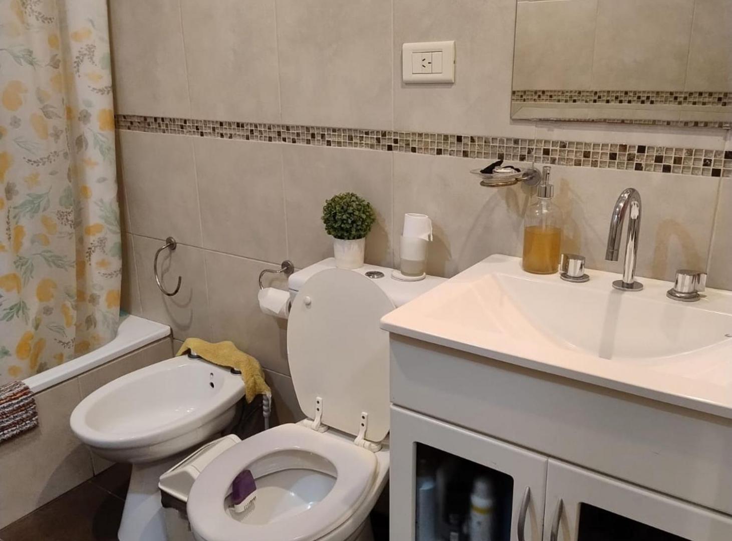 Foto de VENTA PH 3 AMB. QUILMES, imagen 5
