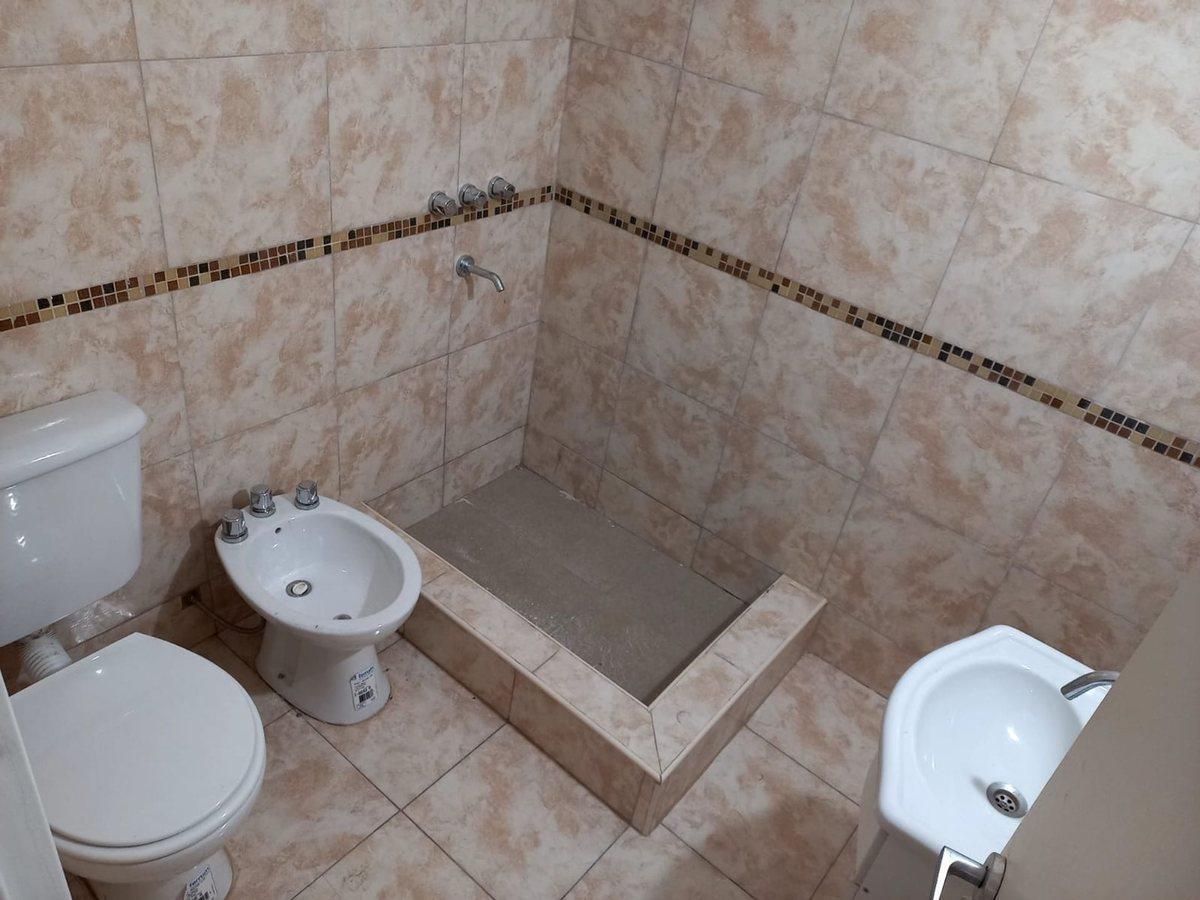 Foto de VENTA DEPARTAMENTO WILDE, imagen 3