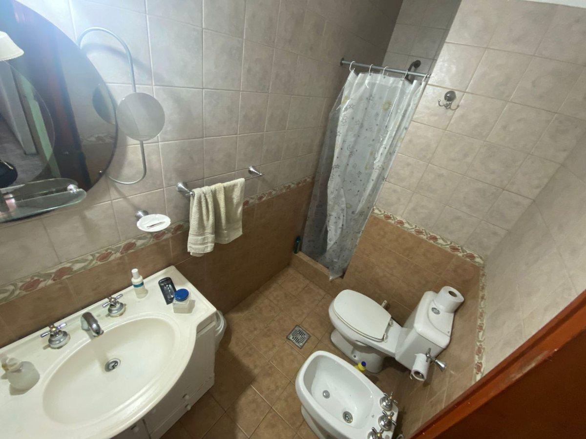 Foto de CASA 5 AMBIENTES CON COCHERA EN QUILMES, imagen 5