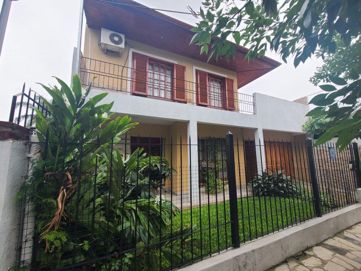 Foto de CASA 5 AMBIENTES CON COCHERA EN QUILMES, imagen 1