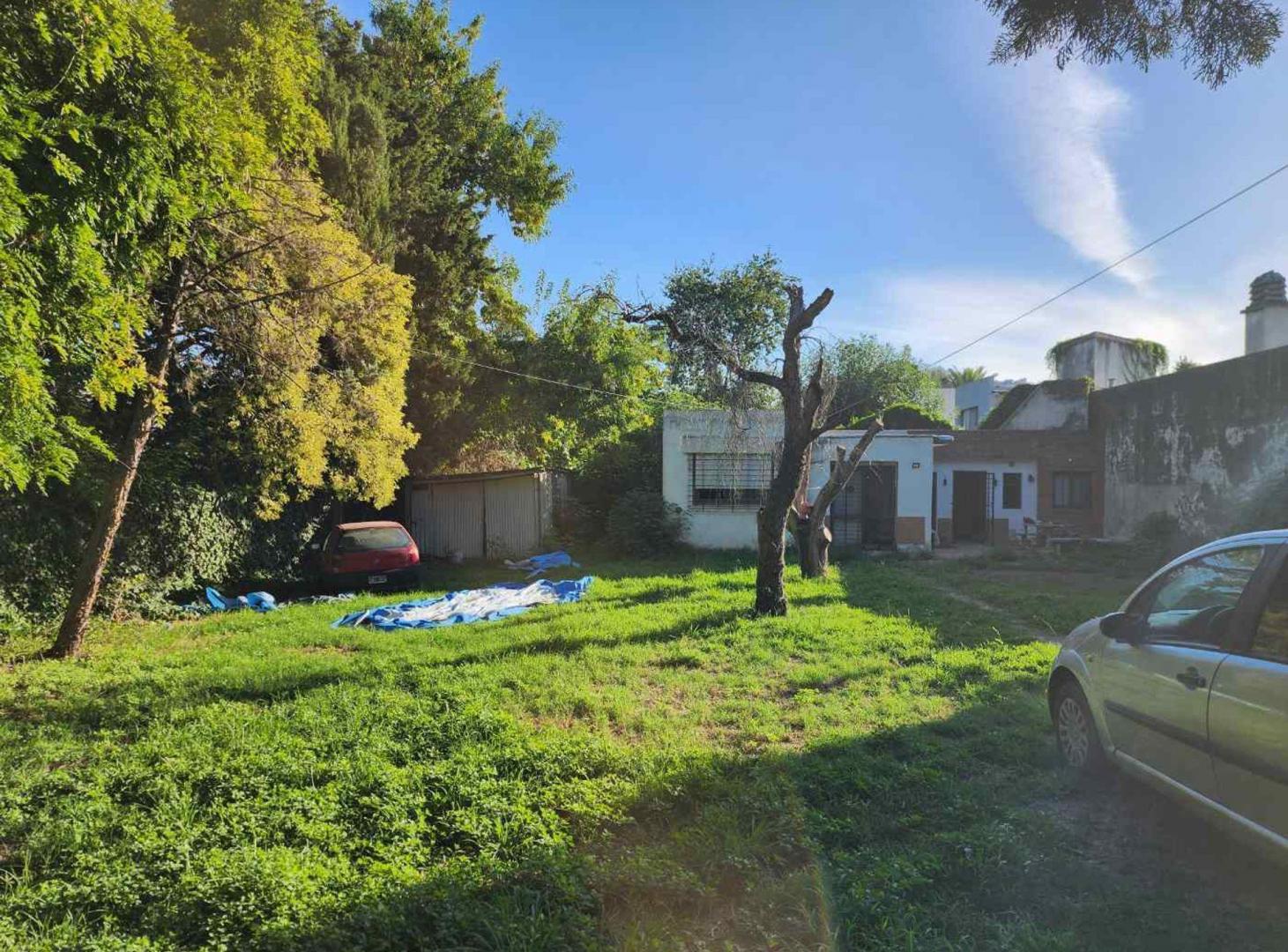 Foto de venta 2 lote con casa a refaccionar, imagen 1