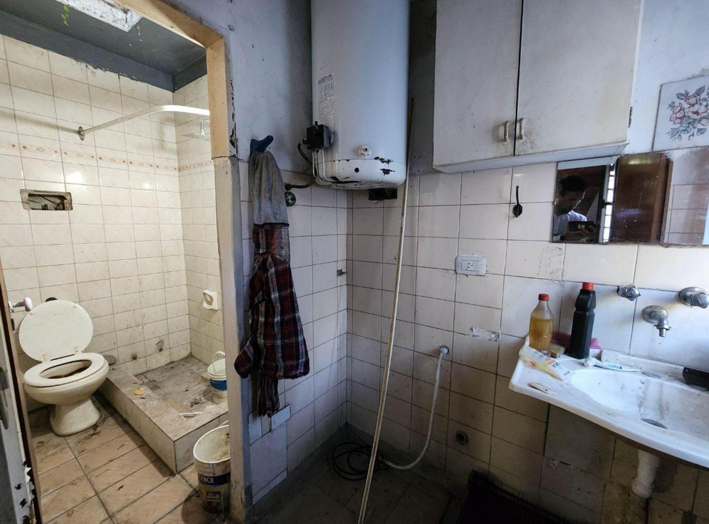Foto de venta 2 lote con casa a refaccionar, imagen 5