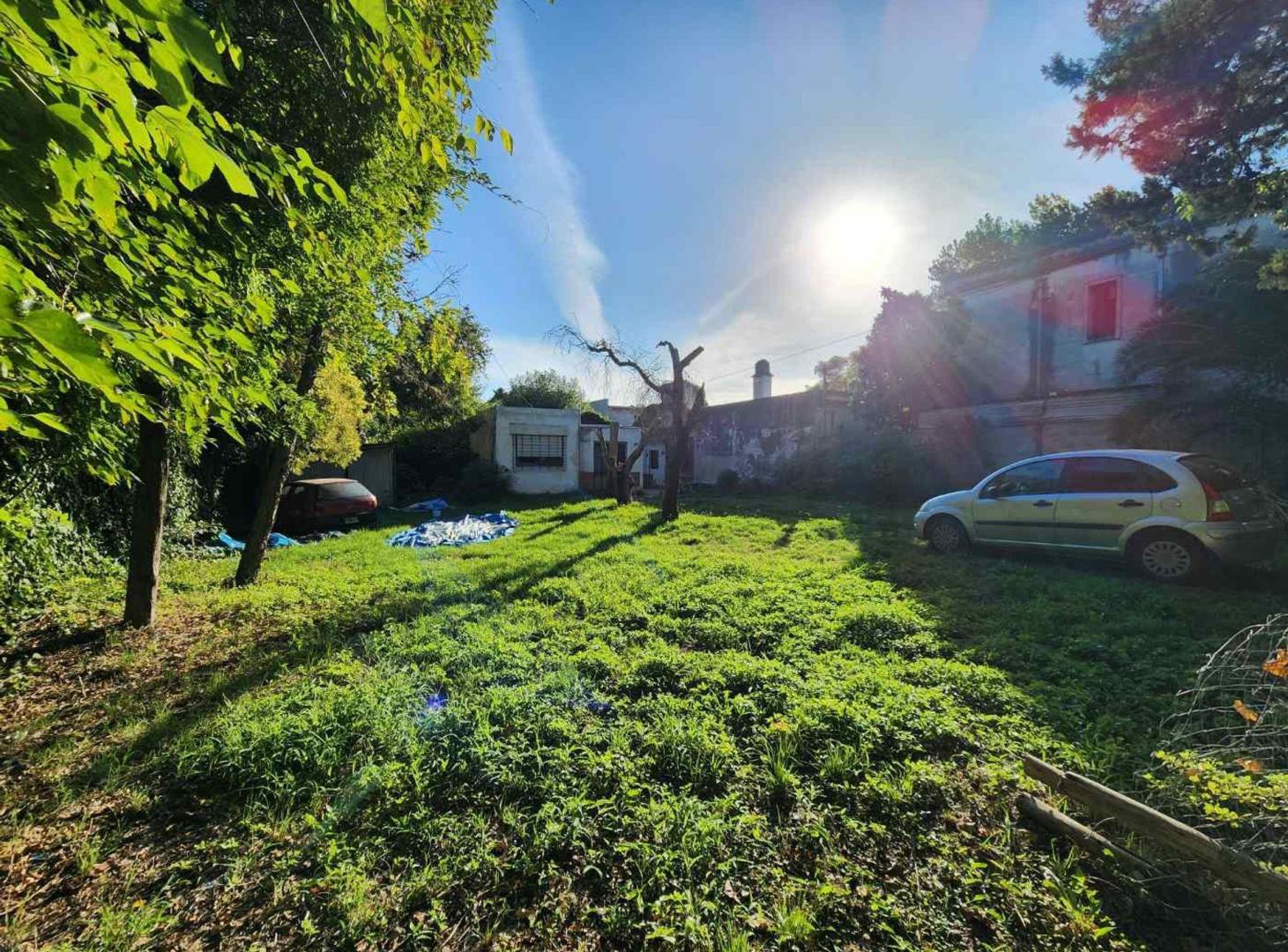 Foto de venta 2 lote con casa a refaccionar, imagen 2