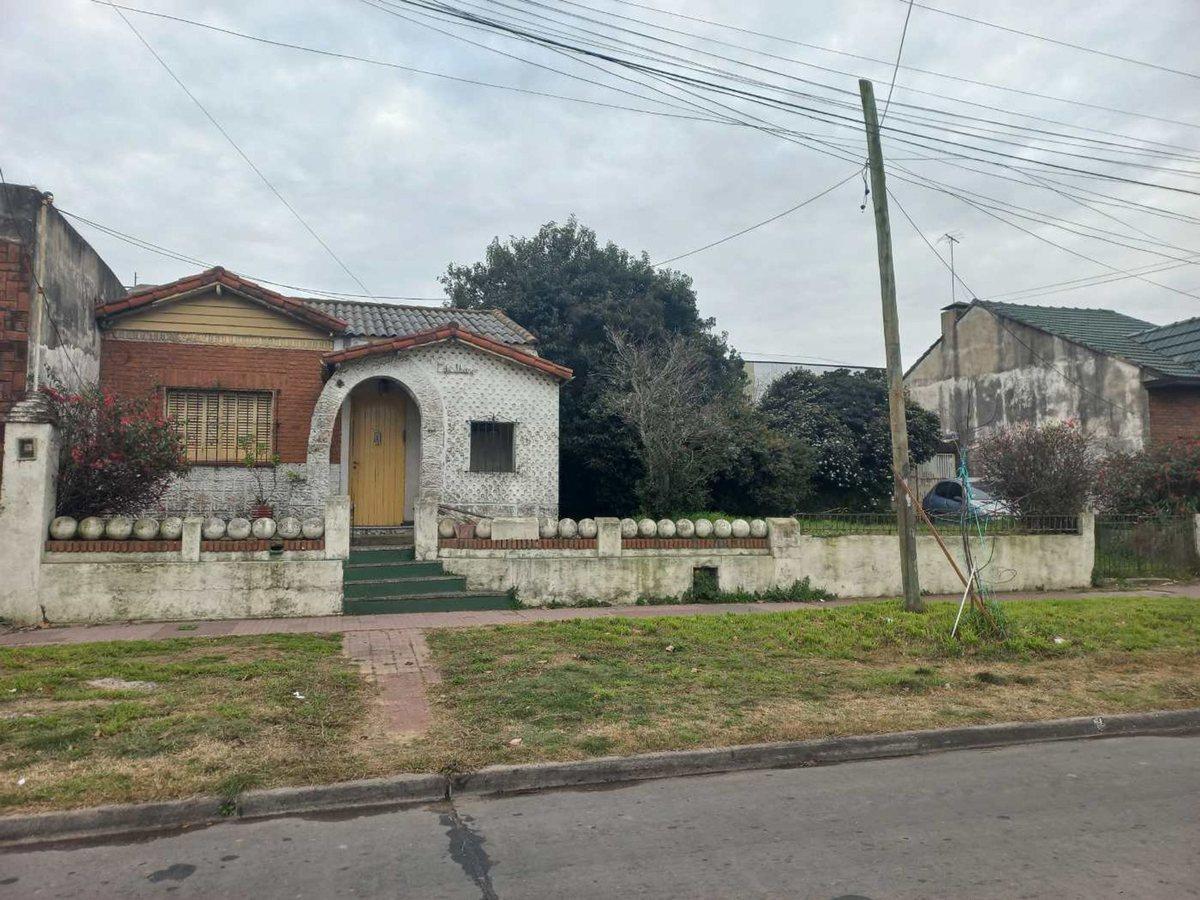 Foto de VENTA CASA A RECICLAR LA GUARDA A PASOS DE MITRE, imagen 3
