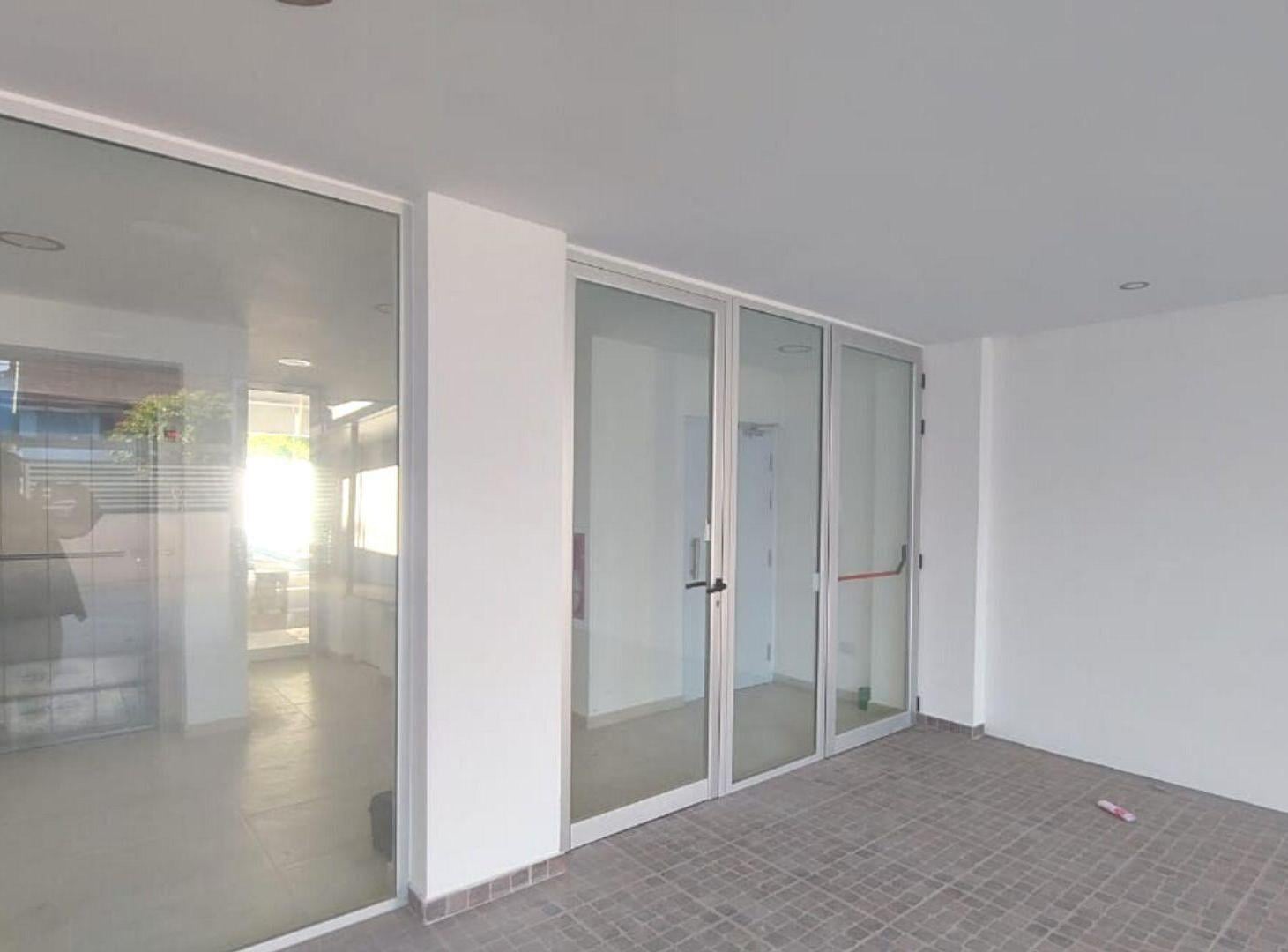 Foto de ALQUILER DEPARTAMENTO 2 AMB COCHERA. BERNAL CENTRO, imagen 1