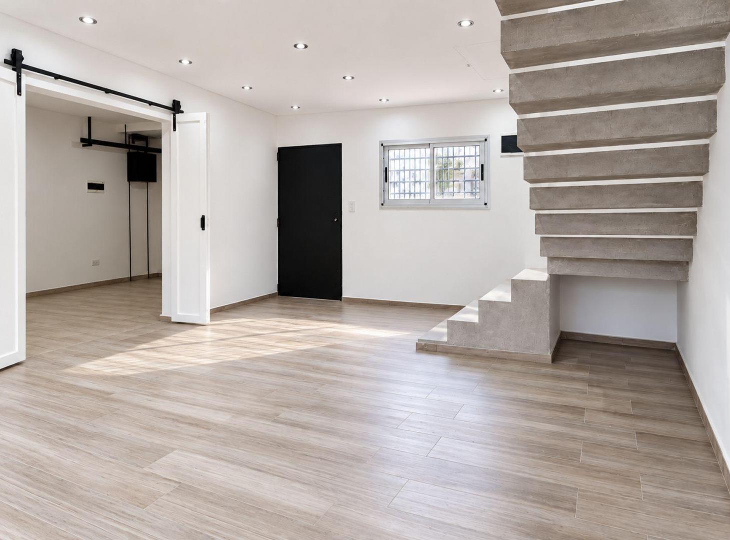 Foto de VENTA DUPLEX 4 AMB. A ESTRENAR COCHERA-BERAZATEGUI, imagen 3