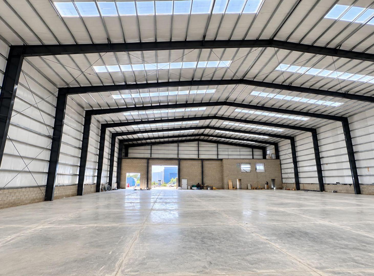 Foto de Galpón Industrial a Estrenar | PITEC 2, F. VARELA., imagen 1