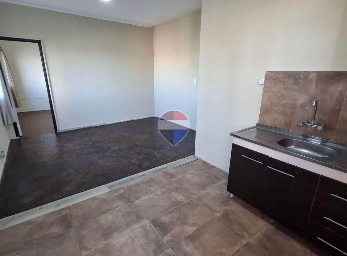 Foto de VENTA DEPTO 2 AMB EN EZPELETA, imagen 2