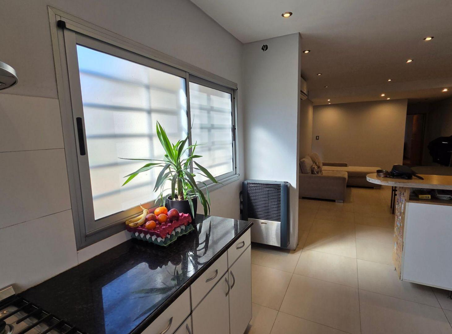 Foto de VENTA PH 3AMB JARDÍN COCHERA BERNAL ESTE QUILMES, imagen 2