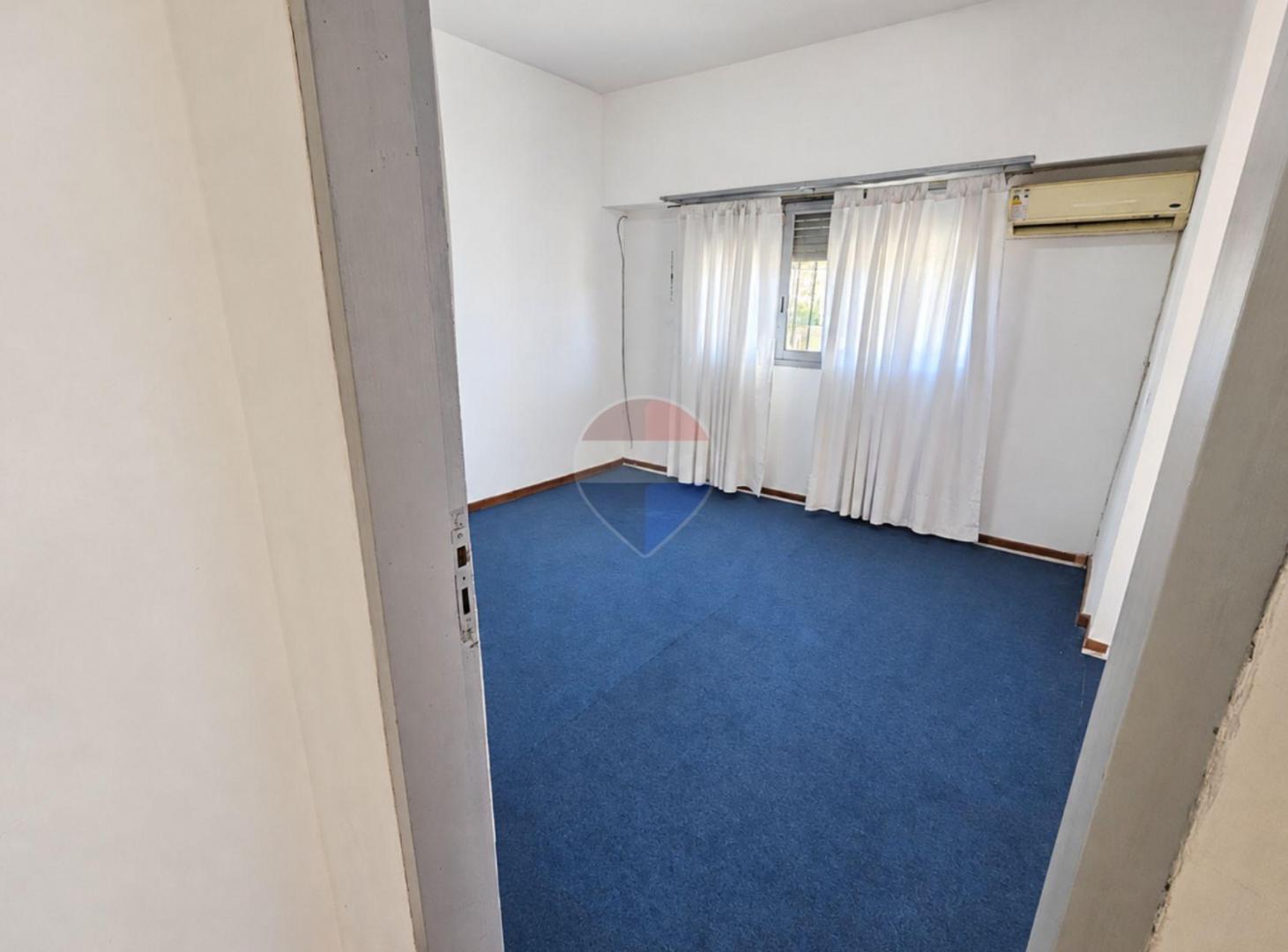 Foto de VENTA CASA 3 AMB CON COCHERA, PARQUE Y PILETA, imagen 5
