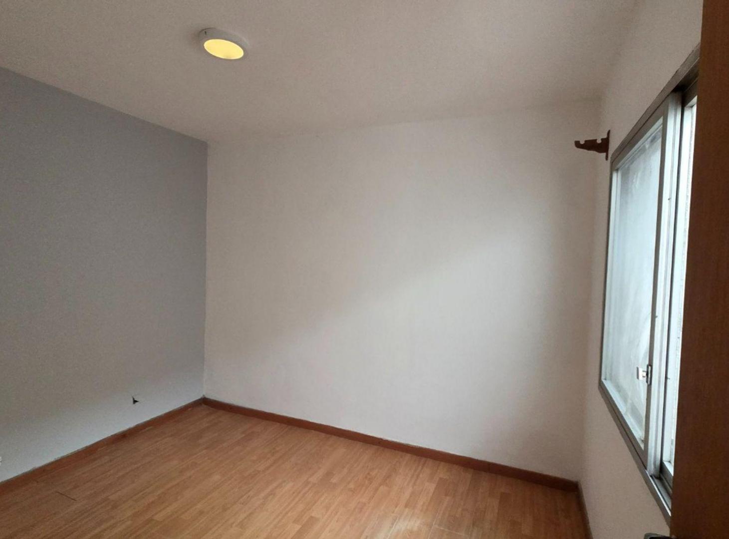 Foto de VENTA CASA 3AMB COCHERA JARDÍN EZPELETA QUILMES, imagen 4
