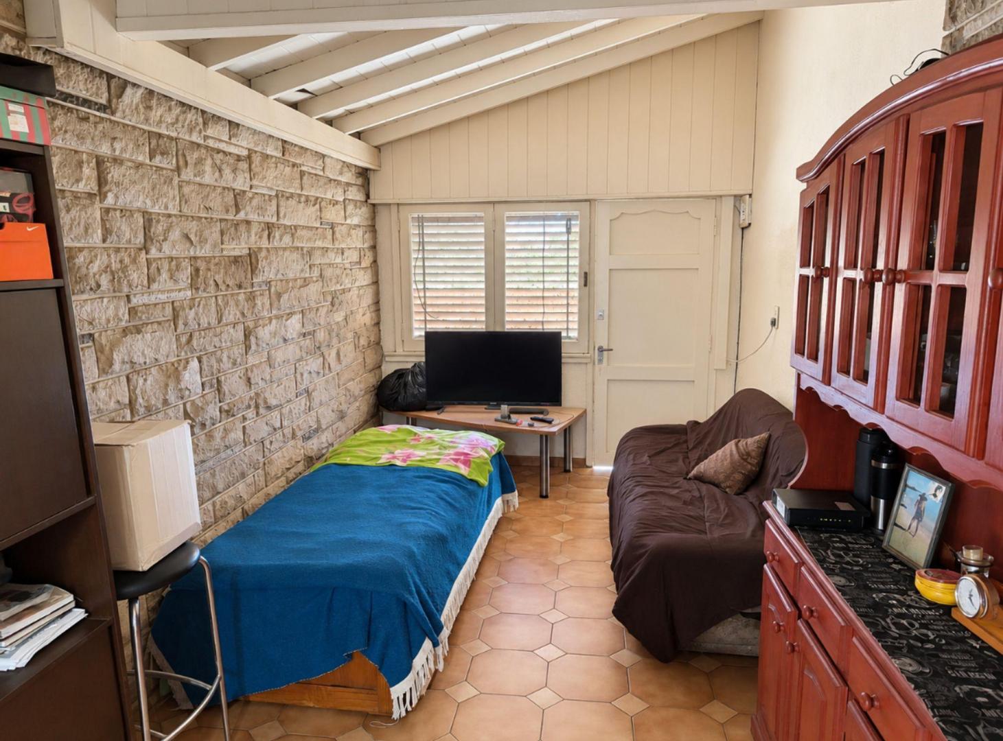 Foto de VENTA PH 2 AMB QUILMES | AL FRENTE | SIN EXPENSAS, imagen 1
