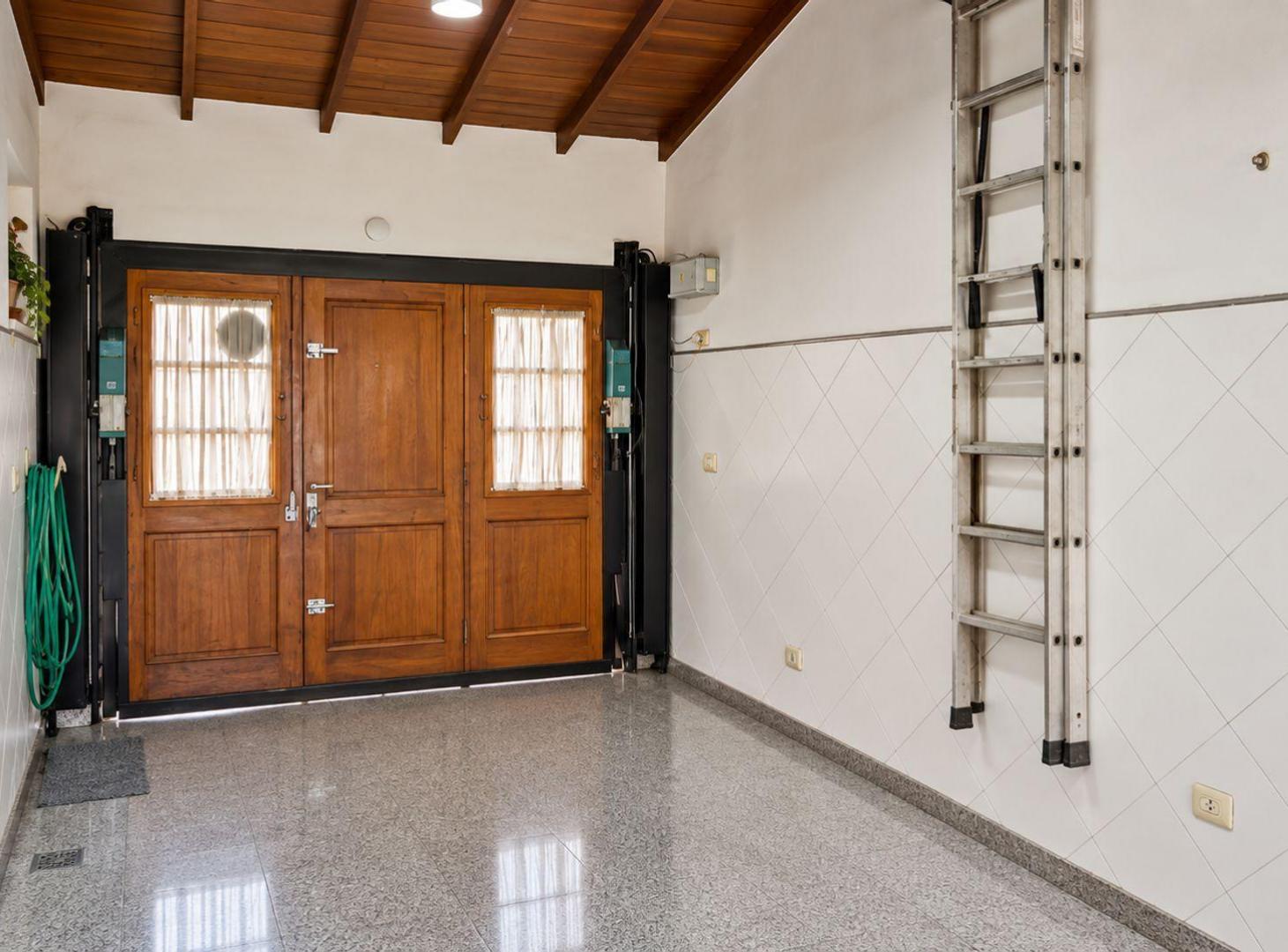 Foto de VENTA CASA 5 AMB CON COCHERA Y JARDÍN BERNAL, imagen 3