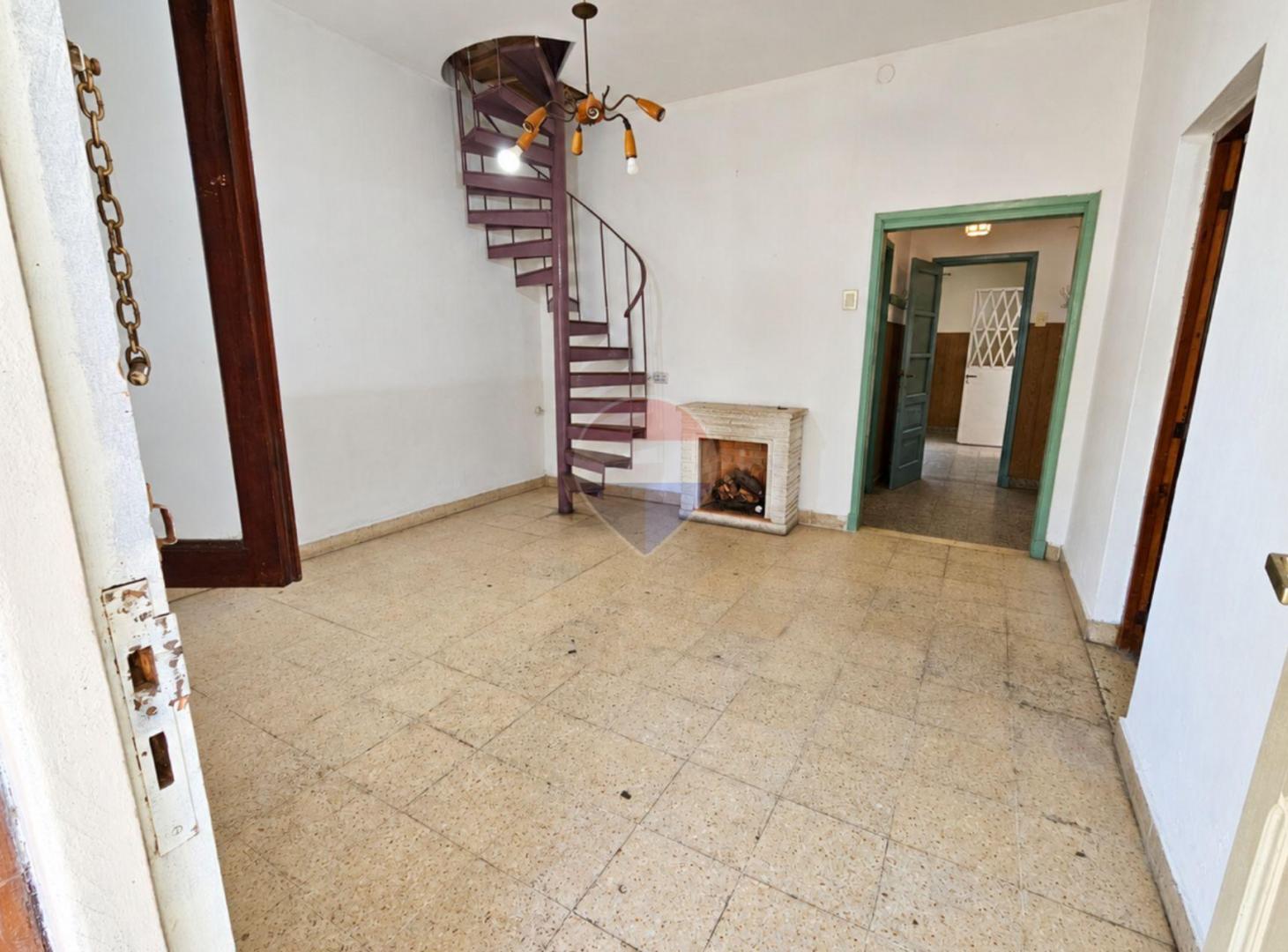 Foto de VENTA CASA 5 AMBIENTES CON PATIO - BERAZATEGUI, imagen 2