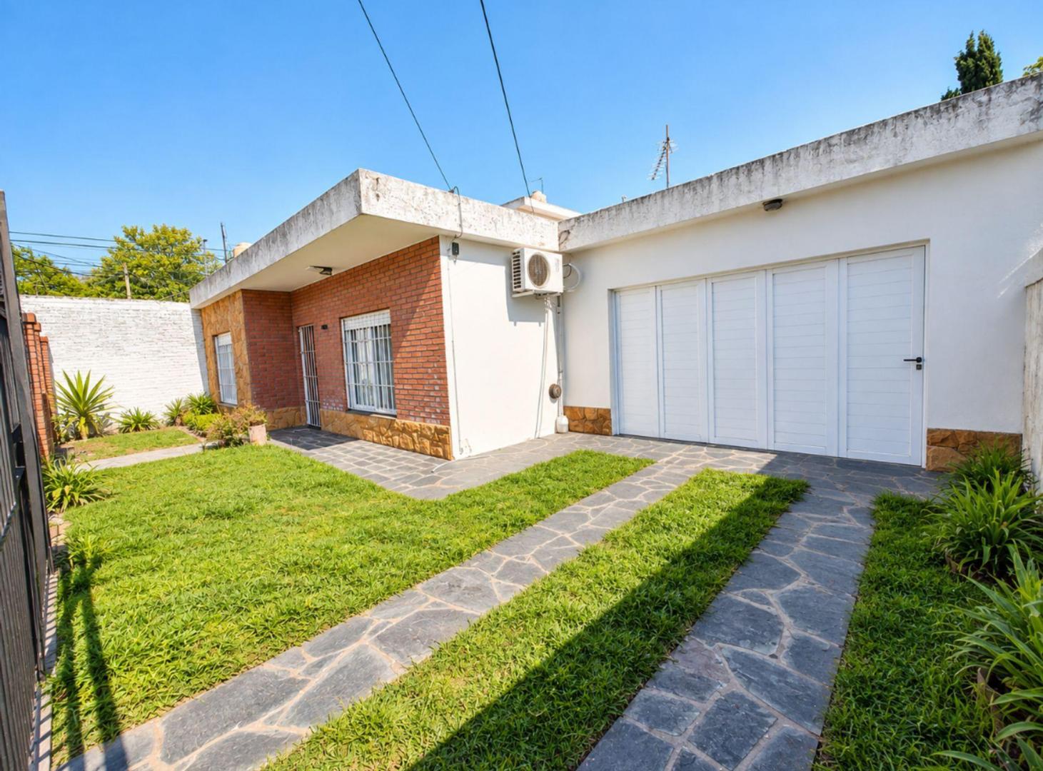 Foto de VENTA CASA 3 AMB CON GALERIA COCHERA HUDSON, imagen 4